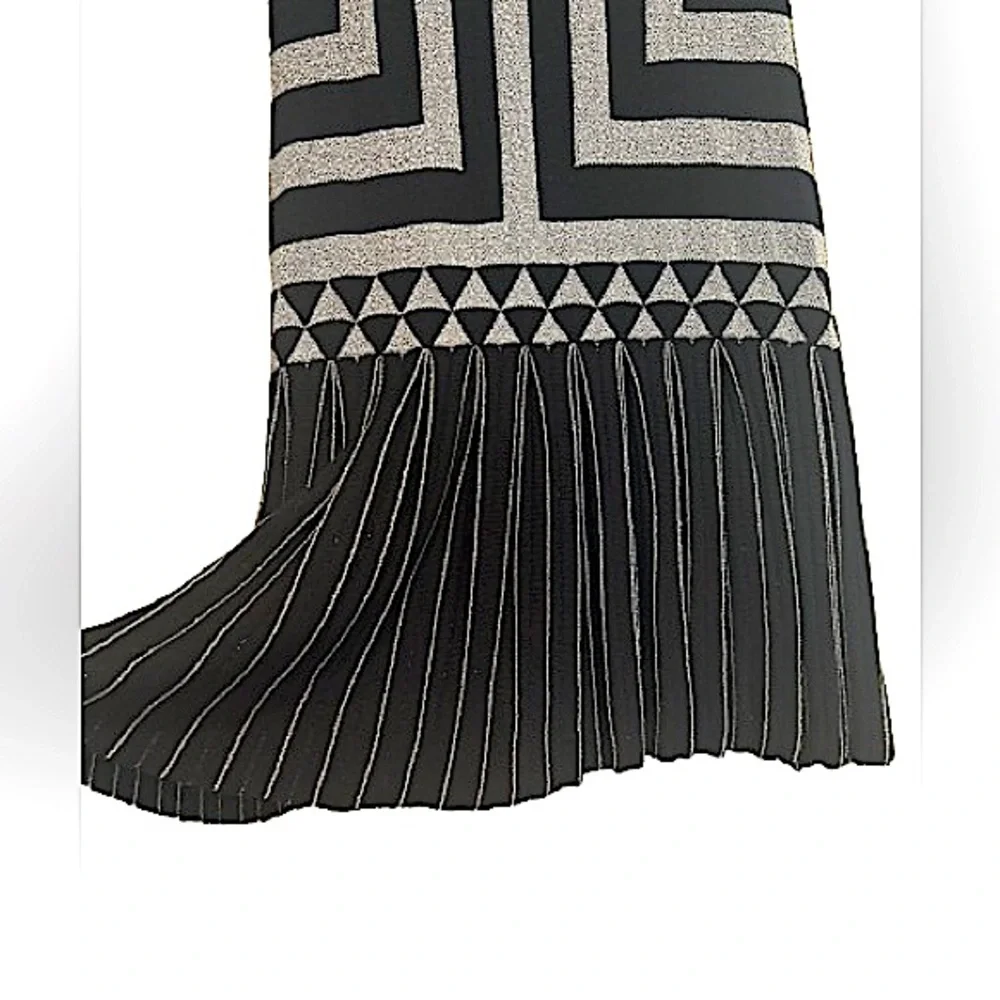 Cynthia Steffe Dress in Black and Silver, Size S - Picture 5 of 8